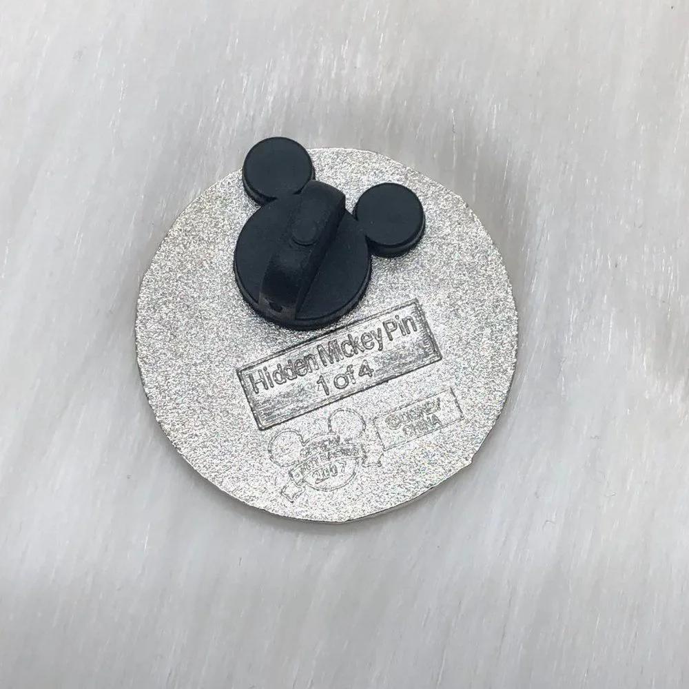 🔮 5/$25 Disney‎ Mickey Mouse Footprint Pin